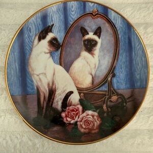 Siamese Twins - Franklin Mint Heirloom Collection.
Plate# JA8558